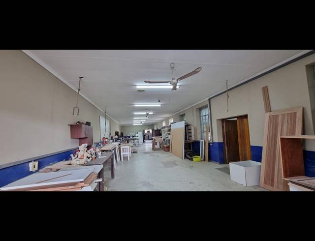 2,240M² WAREHOUSE FOR SALE IN VILLAGE MAIN
